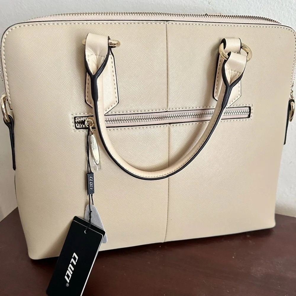 Cluci women shoulder